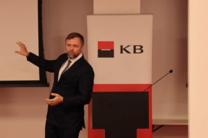 Jan Juchelka představil Klubu manažerů roku transformaci managementu Komerční banky