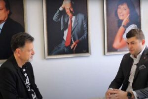 Studio ČMA: Milan Šmíd v rozhovoru nejen o rebrandingu Packety (Zásilkovna) – část 1.